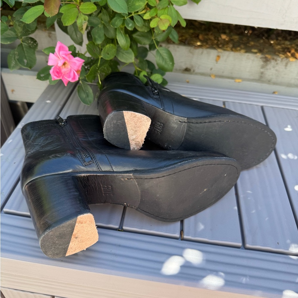 EUC Frye Addie Double Zip Black Leather Ankle Booties - Picture 9 of 12
